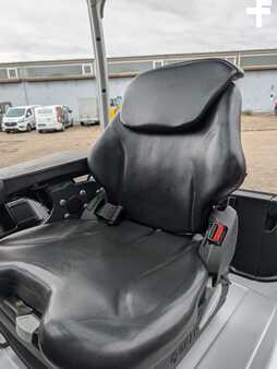 Chariots électriques à 4 roues 2016  Still RX60-20 (6)