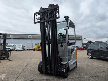 Chariots électriques à 4 roues 2016  Still RX60-20 (7)