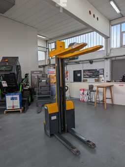 Gerbeurs 2012  Jungheinrich EMC 110 (7)