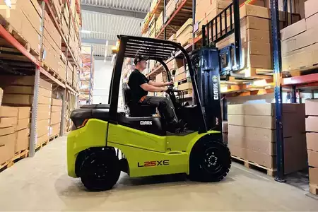 Elektro 4 Rad 2025 Clark L30XE (3)