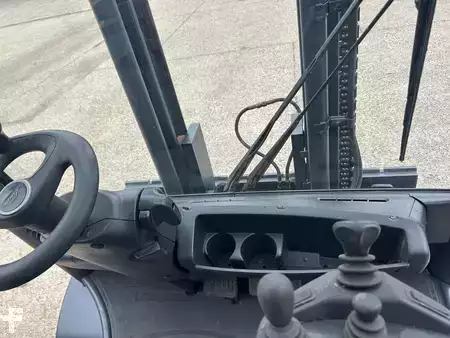 Dieselový VZV 2020  Linde H40D-02 (14)