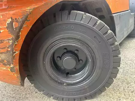 Gas truck 2008  Doosan G35C-5 (13)