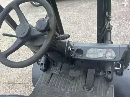 Gas truck 2008  Doosan G35C-5 (15)