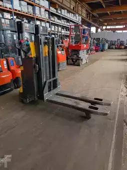 Ledstaplare gå 2011  Jungheinrich EJD K18 (8)