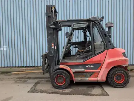 Diesel gaffeltruck 2019  Linde H70D-03 (1)