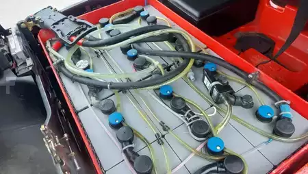 Elektro 3 Rad 2016  Linde E15-02 // Halbkabine // Batterie 2016 // HH. 3000mm (5)