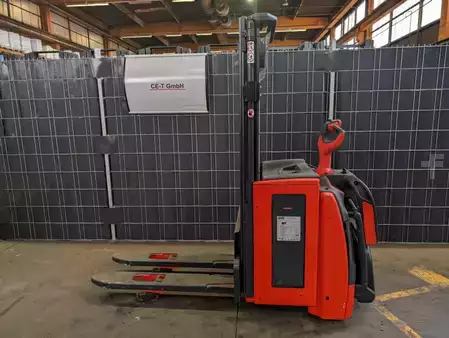 Hochhubwagen 2018  Linde L 16 AP i // Batterie 2021 // 3108 Std. (1)