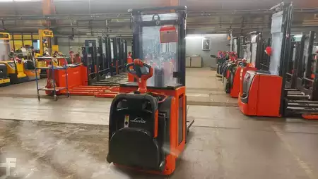 Hochhubwagen 2018  Linde L 16 AP i // Batterie 2021 // 3108 Std. (4)