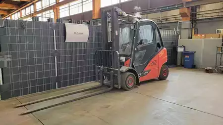 Treibgasstapler 2018  Linde H25T-02 // Triplex // Hubhöhe 5,51m // Seitenschieber (2)