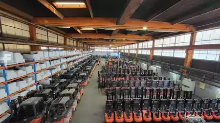 Treibgasstapler 2017  Linde H25T-02 // Triplex //  6460mm HH (9)