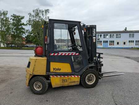 LPG Forklifts 1998  Yale GLP25T Tripl, Waage/ Containerfähig (3)
