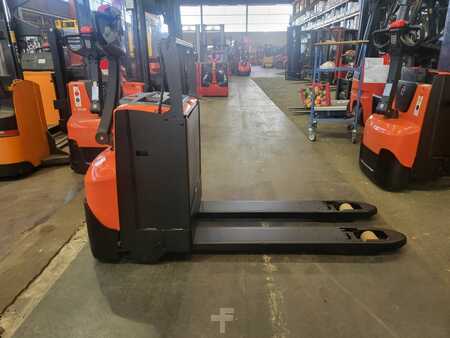 Niederhubwagen 2016  BT LWE 200 // Niederhubwagen // Elektro // 1378 Betriebsstunden (2)