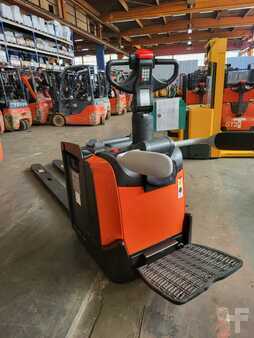 Horizontal-Kommissionierer 2018  BT LPE 250 //  2,4 m Gabeln // 3.638 Std. // Batterie 2020 (4)