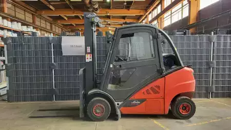 Treibgasstapler 2018  Linde H 25 T-02 // Seitenschieber // Treibgas (1)