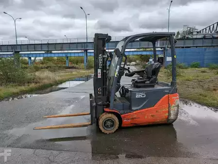 Eléctrico - 3 rodas 2016  Toyota 8FBE20T // (5)