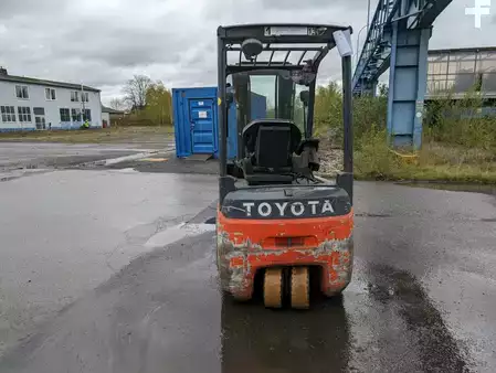 Eléctrico - 3 rodas 2016  Toyota 8FBE20T // (6)