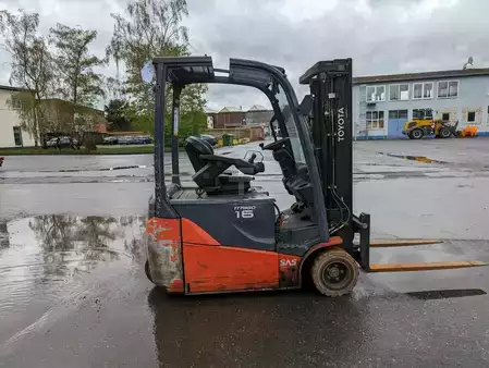 Eléctrico - 3 rodas 2016  Toyota 8FBE20T // (7)