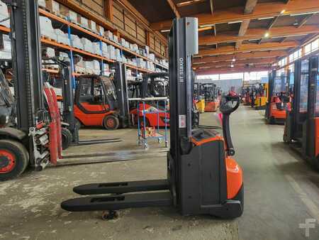 Stacker pedestre 2017  BT SWE 140 L // Initialhub // 2.494 Std.  (3)