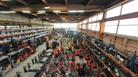 Chariots électriques à 3 roues 2018  Toyota 8FBE16T // Duplex // Baugleiche Geräte verfügbar (10)