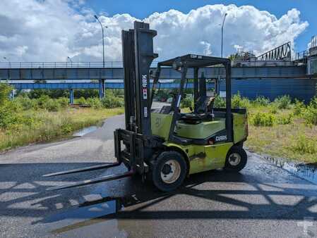 Carrello elevatore diesel 2000  Clark CDP 30 // Freisichtmast // UVV (1)