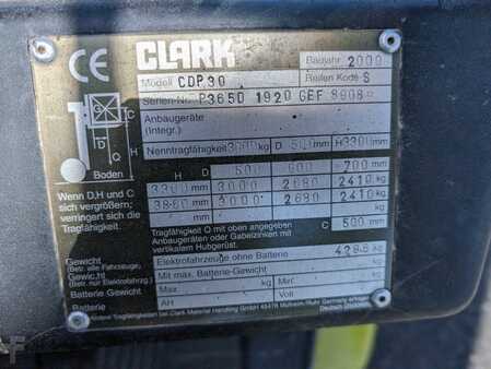 Diesel Forklifts 2000  Clark CDP 30 // Freisichtmast // UVV (8)