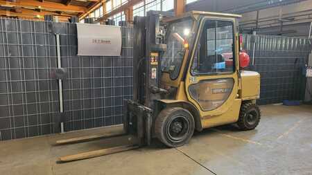 Nestekaasutrukki 1999  CAT Lift Trucks GP30K // Triplex // Treibgas (2)