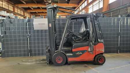 Eléctrica de 4 ruedas 2020  Linde E25-01 // Triplex // 2020 // Lithium Batterie (1)