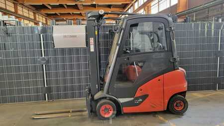 Dieselový VZV 2019  Linde H18D-01 // Triplex // Seitenschieber (1)