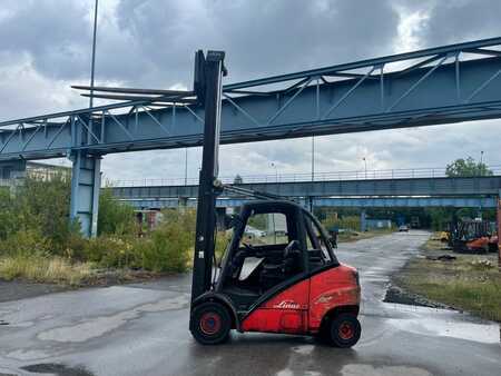 Dieselstapler 2006  Linde H 35 D // Standard // Seitenschieber (1)