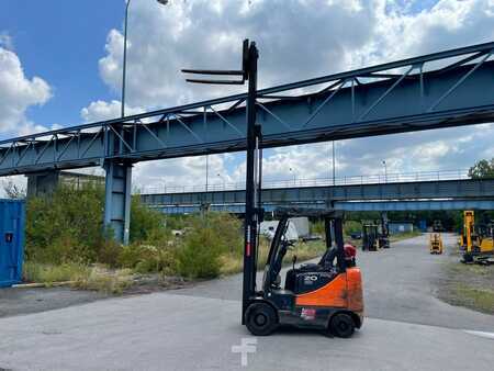 Chariots élévateurs GPL 2014  Doosan G20SC-5 // Triplex // Seitenschieber // neue Reifen (3)