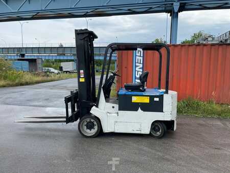 Elektro 4 Rad - Yale ERP 50 VM // Seitenschieber (1)