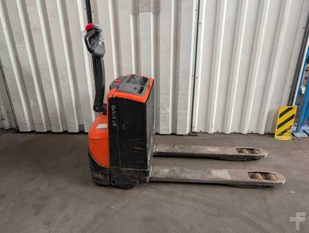 Niederhubwagen 2014  BT LWE 160 // (1)