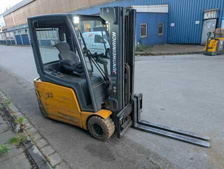 El truck - 3 hjulet 2011  Jungheinrich EFG 220 // GE 115-450DZ // Bauhöhe 2000 mm (3)