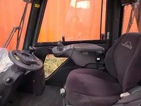 Chariots élévateurs diesel 2018  Linde H30D-02 // Diesel // (5)