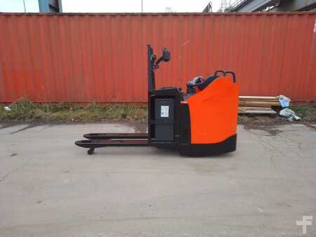 Transpallet elettrici 2021  Toyota LPE220 // Elektro // 1005 Betriebsstunden (2)