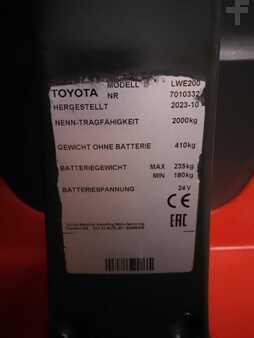 Transpallet elettrici 2023  Toyota LWE200 // Elektro // 2350 mm Gabeln (6)