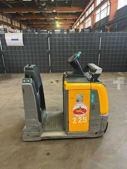 Vetotrukki 2017  Jungheinrich EZS 350 (1)