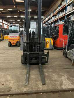 Carrelli elettrici 4 ruote 2003  Linde E18P-02 // Triplex / 6600 mm Hubhöhe (2)