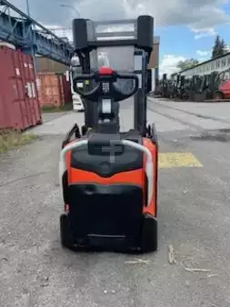 Pallestabler 2019  Toyota SPE160L// 1150 mm Gabeln (3)