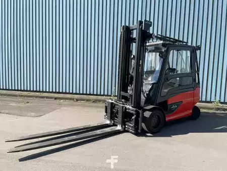 Carrelli elettrici 4 ruote 2019  Linde E 45-600 // 2555 Std. // 3. & 4. Ventil // Seitenschieber // Zinkenversteller (1)
