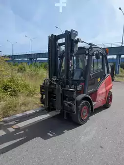 Diesel gaffeltruck 2006  Linde H40D / 5. Ventil / Waage (2)