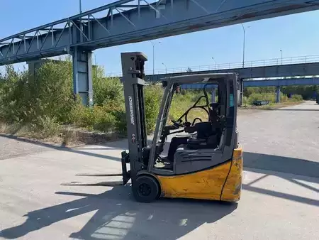 Elektro 3 Rad 2016  Jungheinrich EFG 214K  // Halbkabine (1)