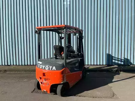 Elektro čtyřkolový VZV 2021  Toyota 8FBMT25 (3)