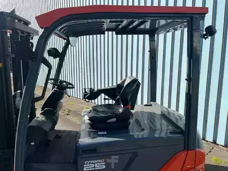 Elektro čtyřkolový VZV 2021  Toyota 8FBMT25 (4)