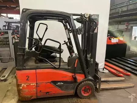 Elektro tříkolové VZV 2015  Linde E16-02 (1)