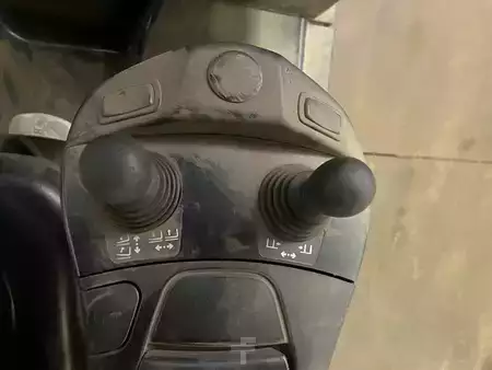 Elektro tříkolové VZV 2015  Linde E16-02 (3)