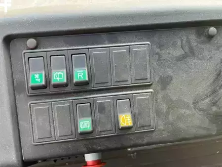 Lavatrukit  Linde P250 (5)