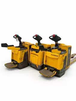 Lavtløftende truck 2018  Jungheinrich ERE 225 // 2400 mm Gabeln // Initialhub // 2 weitere baugleiche Geräte verfügbar - Paketpreis möglich!!! (7)