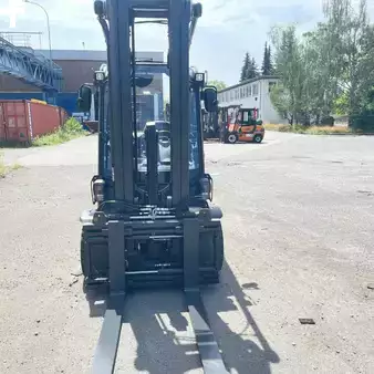 Sähkö - 4 pyör 2022  Linde e35l-01 (3)
