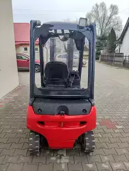 Elektromos 4 kerekű 2013  Linde E20PL (5)